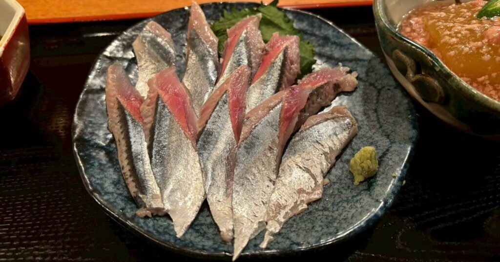 サンマ刺身定食