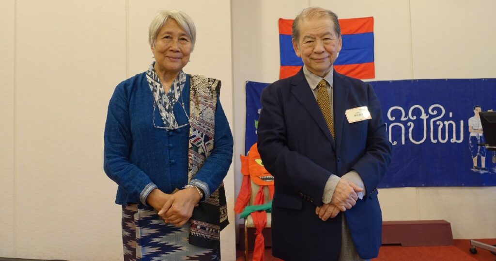 代表のチャンタソンさんと事務局長の野口さんのご夫妻