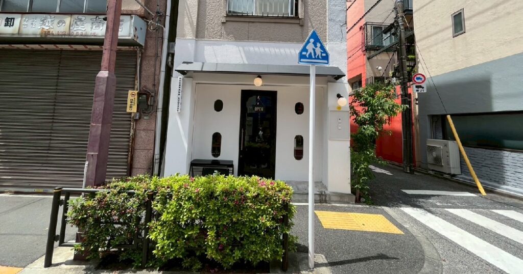 外観は『おしゃれなカフェ』