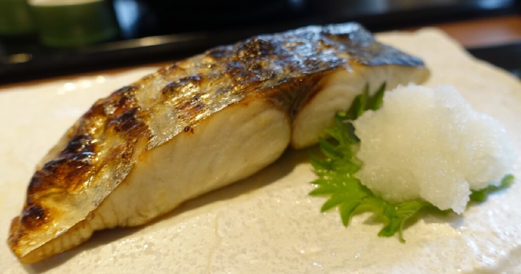 大きな本サワラの塩焼き
