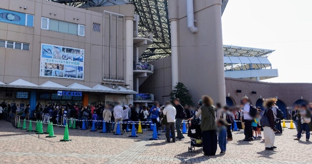 10時50分頃のチケットカウンター前の様子