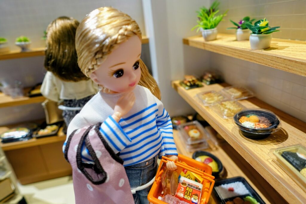 割引シールを狙う姿