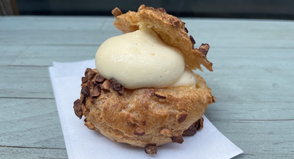 焼き立てシュー