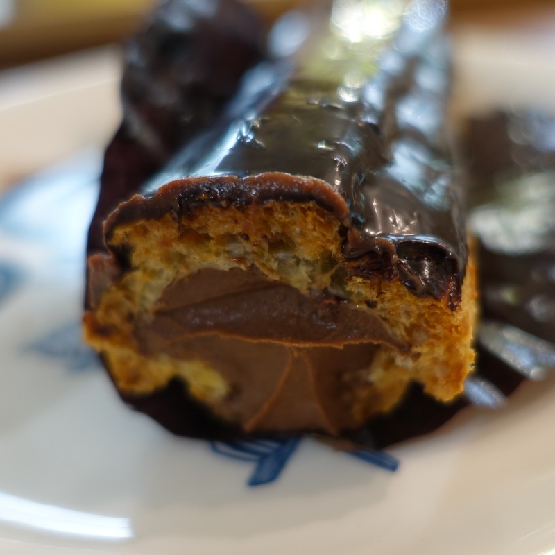 エクレールショコラの断面