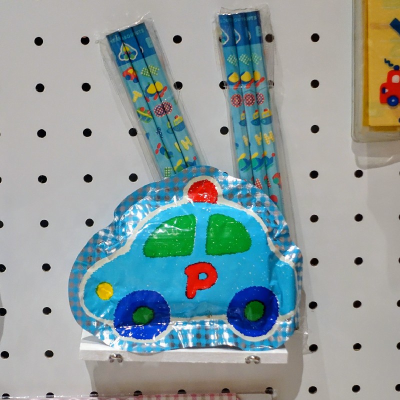 車の形のティッシュ