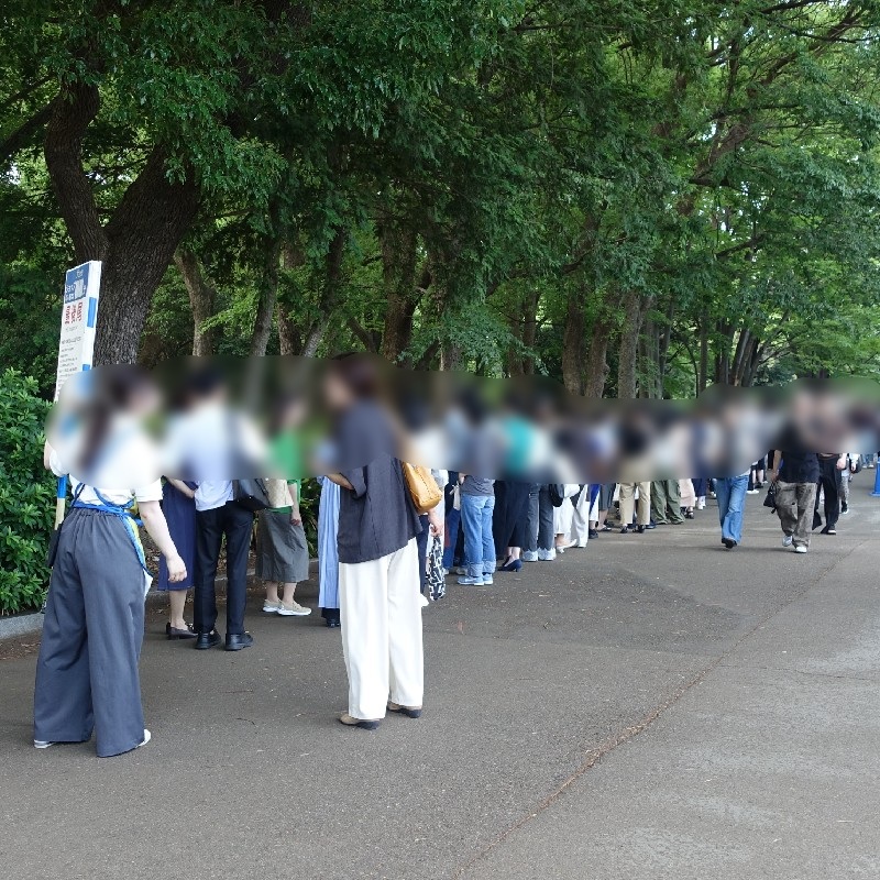 15時50分頃の特設ショップ待ちの行列