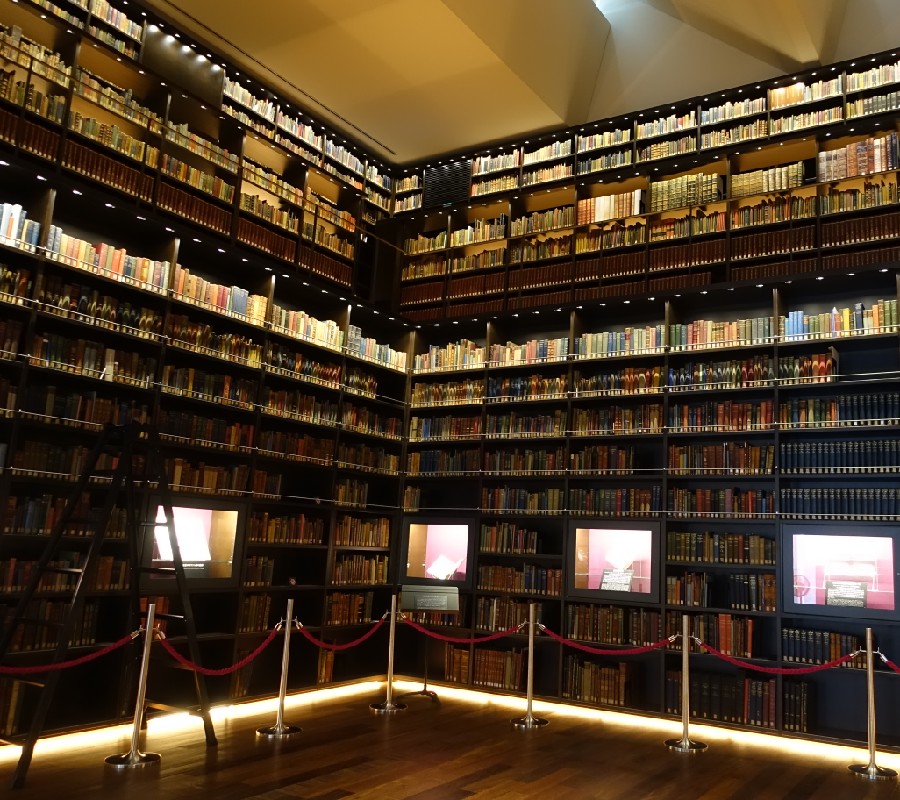モリソン書庫の端
