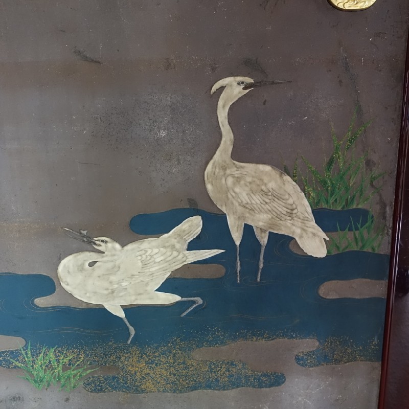 ふすまに描かれた『シラサギ』
道後温泉を発見したという伝説が伝わる