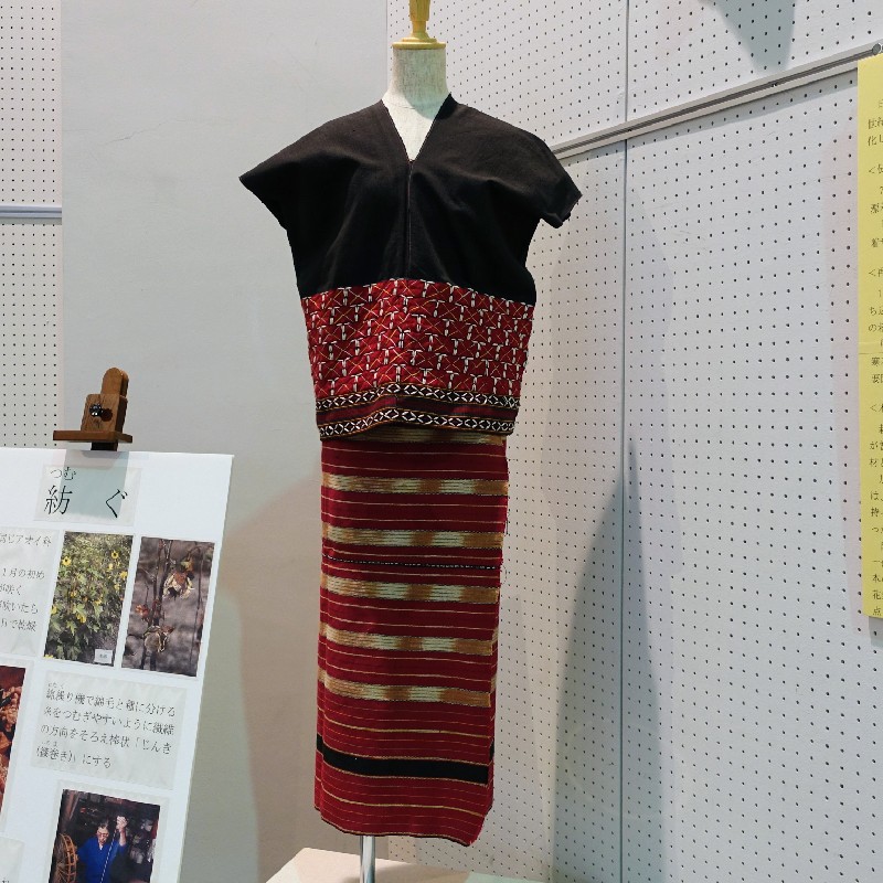 タイのアカ族の衣装も展示されてた！