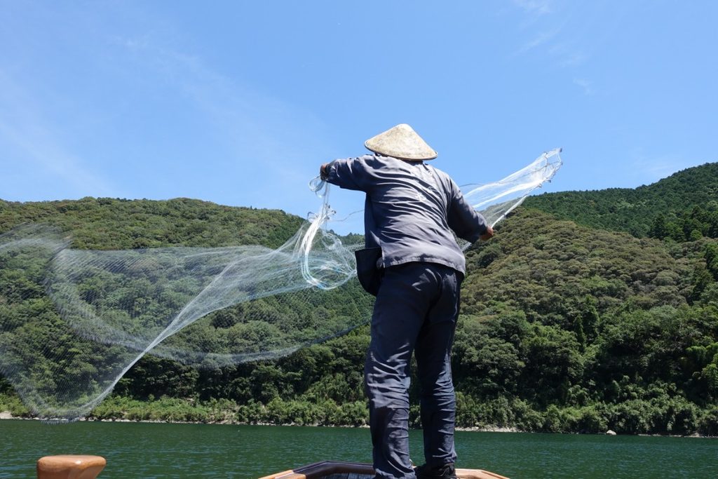 船頭さんの投網